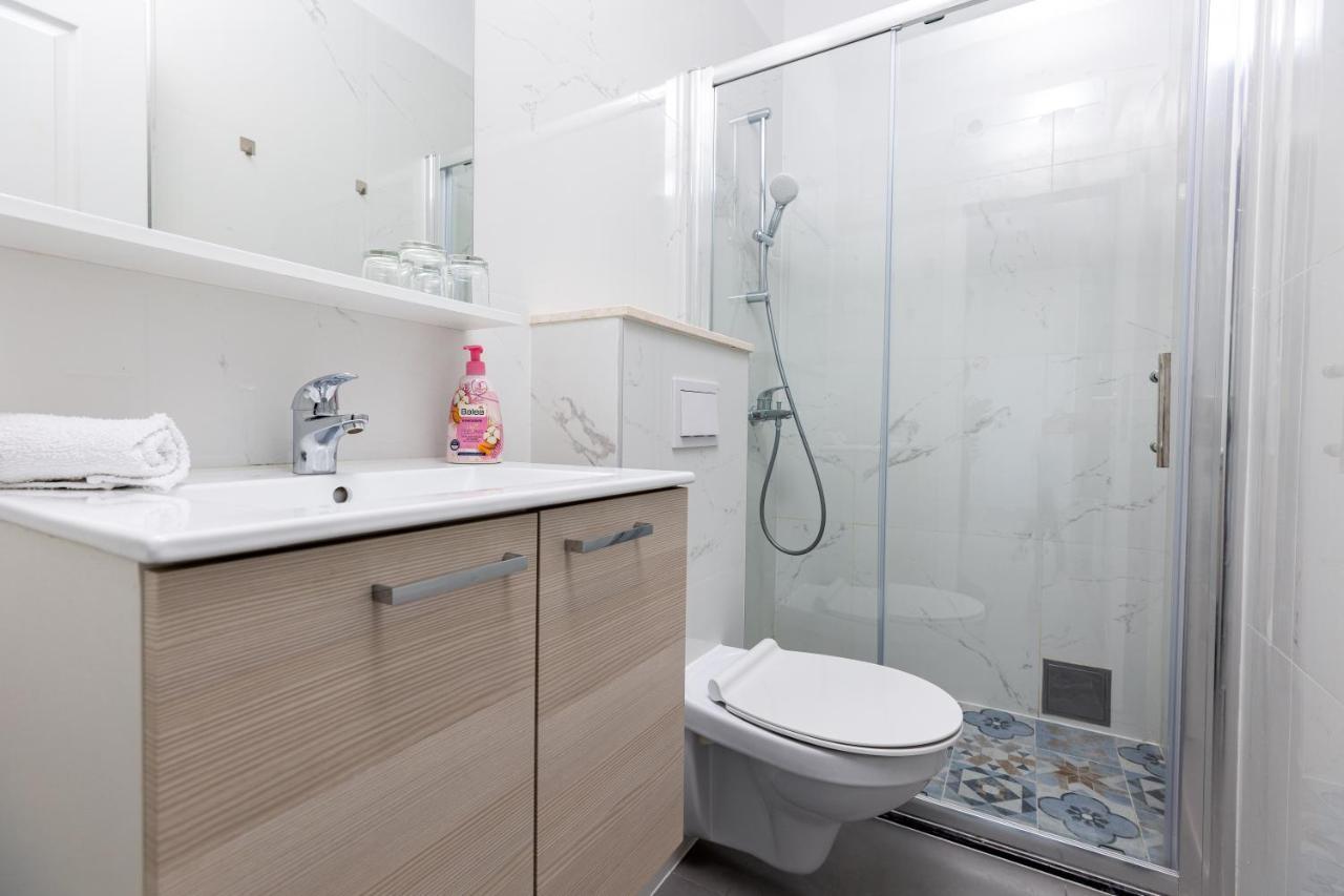 Apartment Ana Солин Екстериор снимка