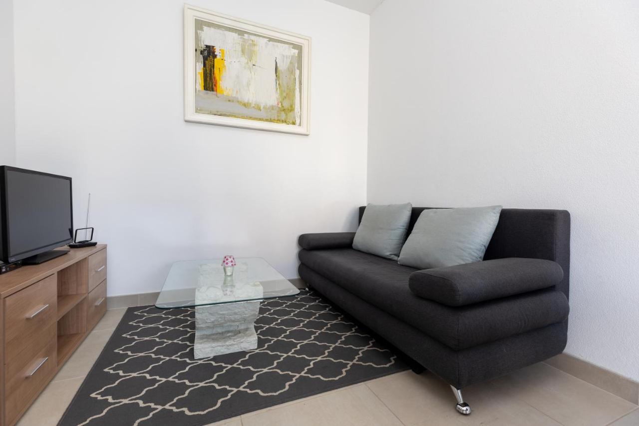 Apartment Ana Солин Екстериор снимка